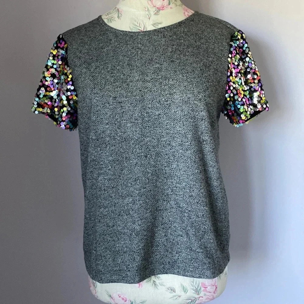 Hutch short sleeve top with sequin sleeve size XS